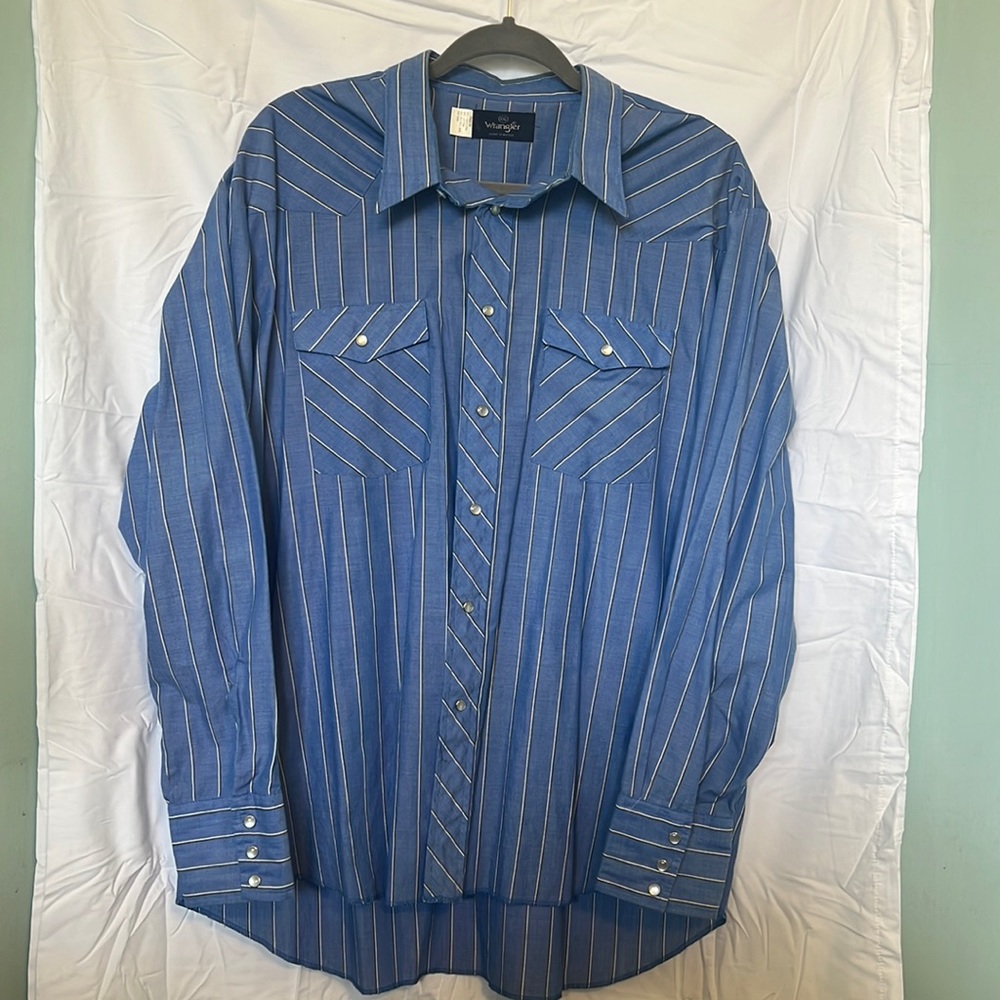 Wrangler pearl snap vintage long sleeve shirt